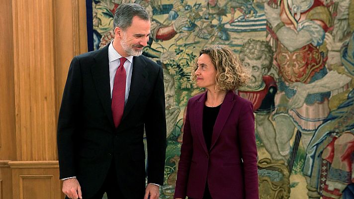  - El rey firma el nombramiento de Sánchez tras comunicarle Batet su investidura