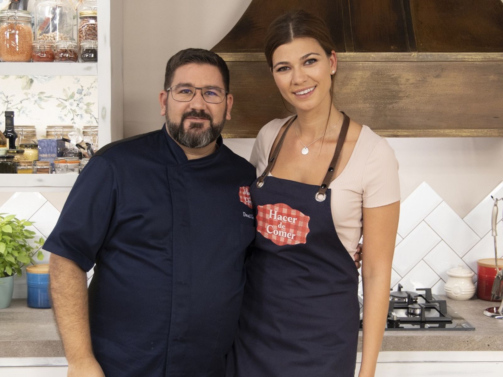 Natalia, ex concursante de MasterChef 4, visita "Hacer de comer" | Ver