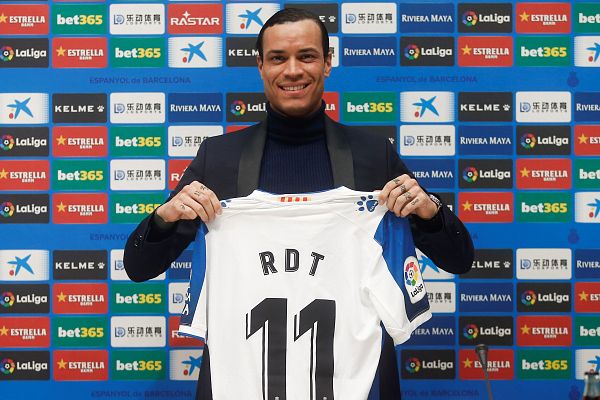 Telediario 1 - Raúl de Tomás se convierte en el fichaje más caro de la historia del Espanyol