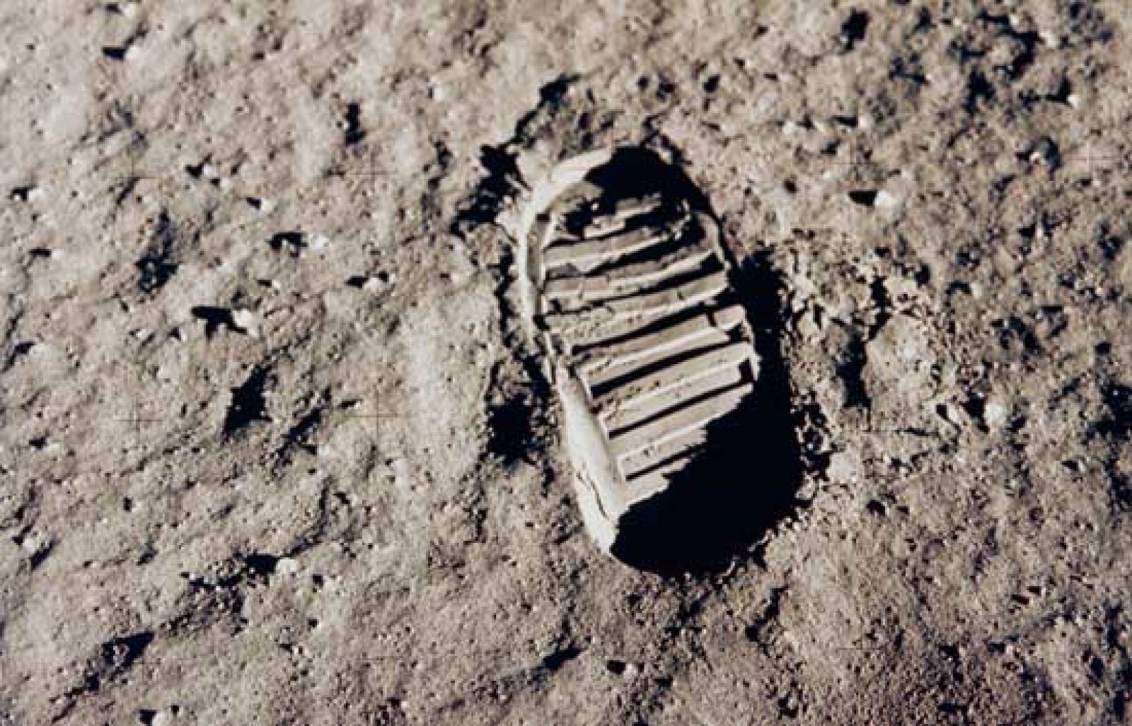 Telediario 2 en cuatro minutos - 20/07/09 | Ver