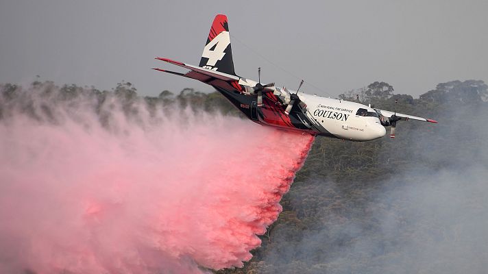 Telediario 1 - Continúan los incendios en Australia y ya son 27 fallecidos y 250.000 evacuados