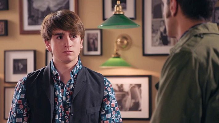  - Andrea paga su rabia con Paolo