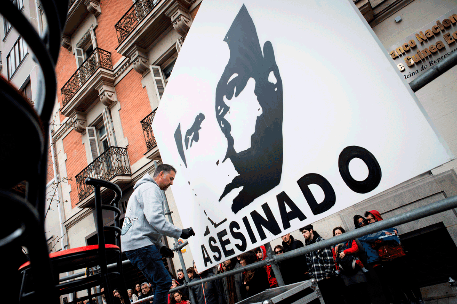 La Audiencia Nacional condena al Estado a Indemnizar a la familia de Couso - RTVE.es | Ver