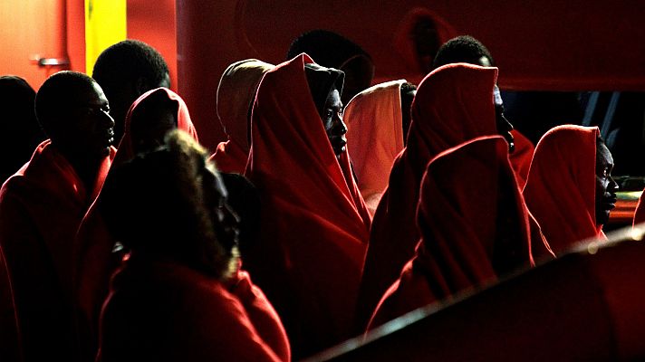 Telediario 1 - Las mujeres, las más vulnerables de las mafias de la inmigración irregular