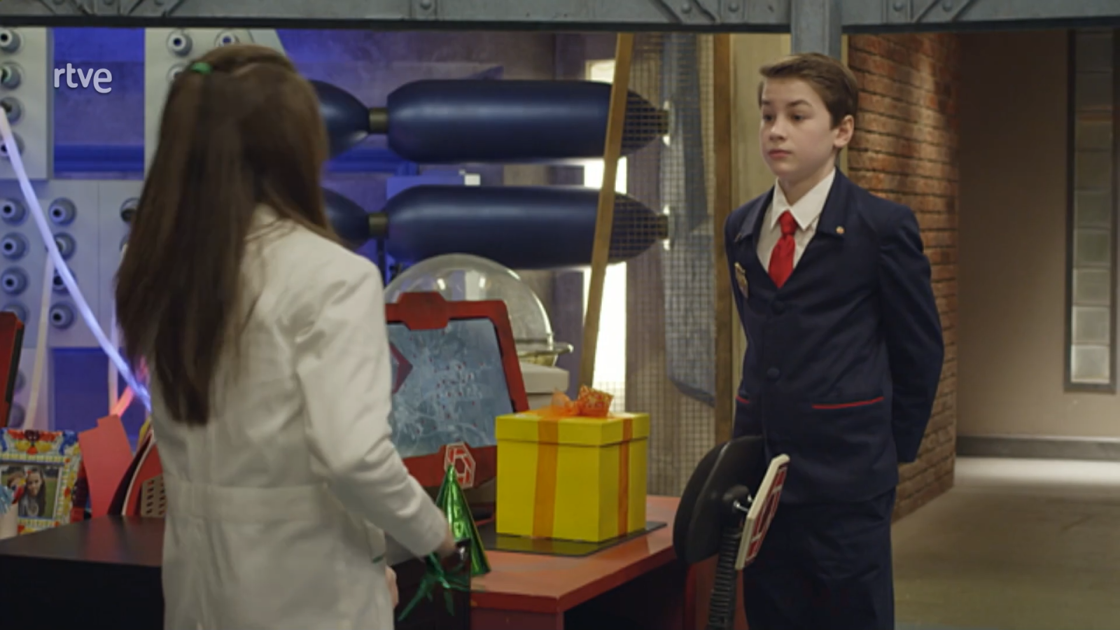 Division O - Feliz medioversario - RTVE.es - División O | Ver