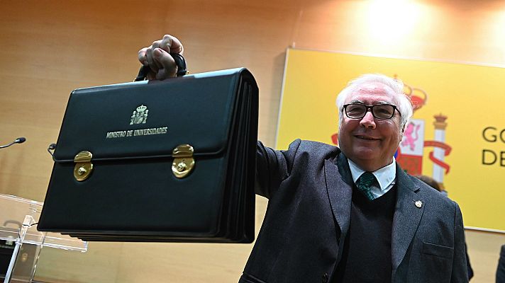 Telediario 1 - Los ministros más sociales reciben sus carteras con ilusión