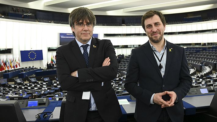Telediario 1 - Puigdemont defiende la autodeterminación en su primera intervención en el Parlamento Europeo