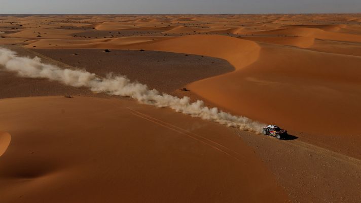 Dakar - Espectacular persecución de Al-Attiyah y Peterhansel a Carlos Sainz