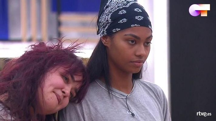 OT 2020 - Ari y Nia cantan "Good as hell" - Primer pase de micros Gala