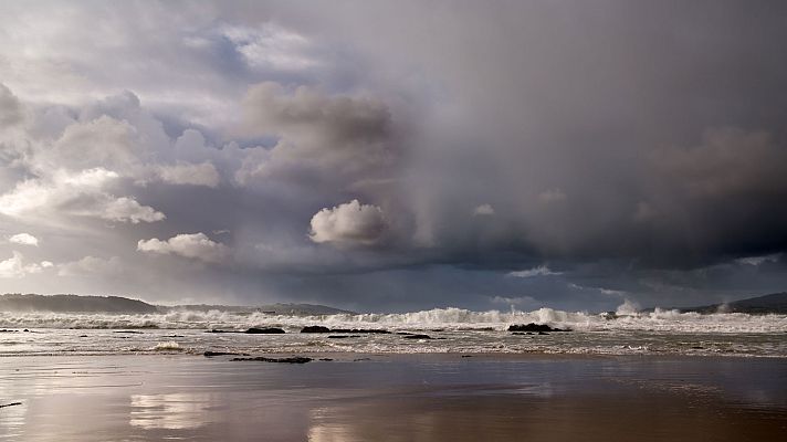 El tiempo - Precipitaciones fuertes y persistentes en el oeste de Galicia