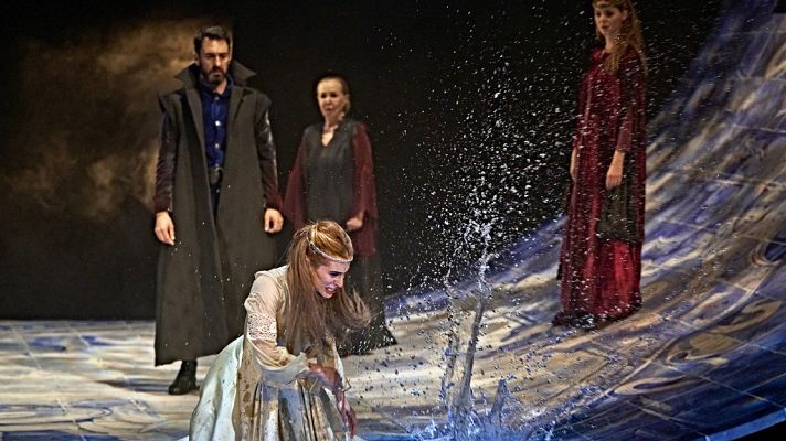 Atención obras - Reinar después de morir