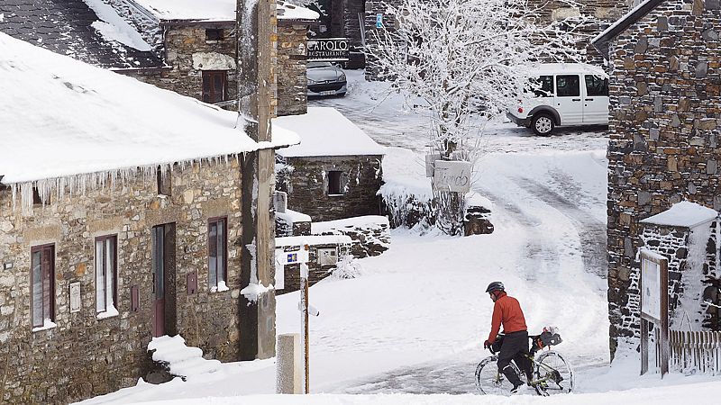 Llega el primer gran temporal del invierno: una borrasca desplomará la cota de nieve a 300 metros