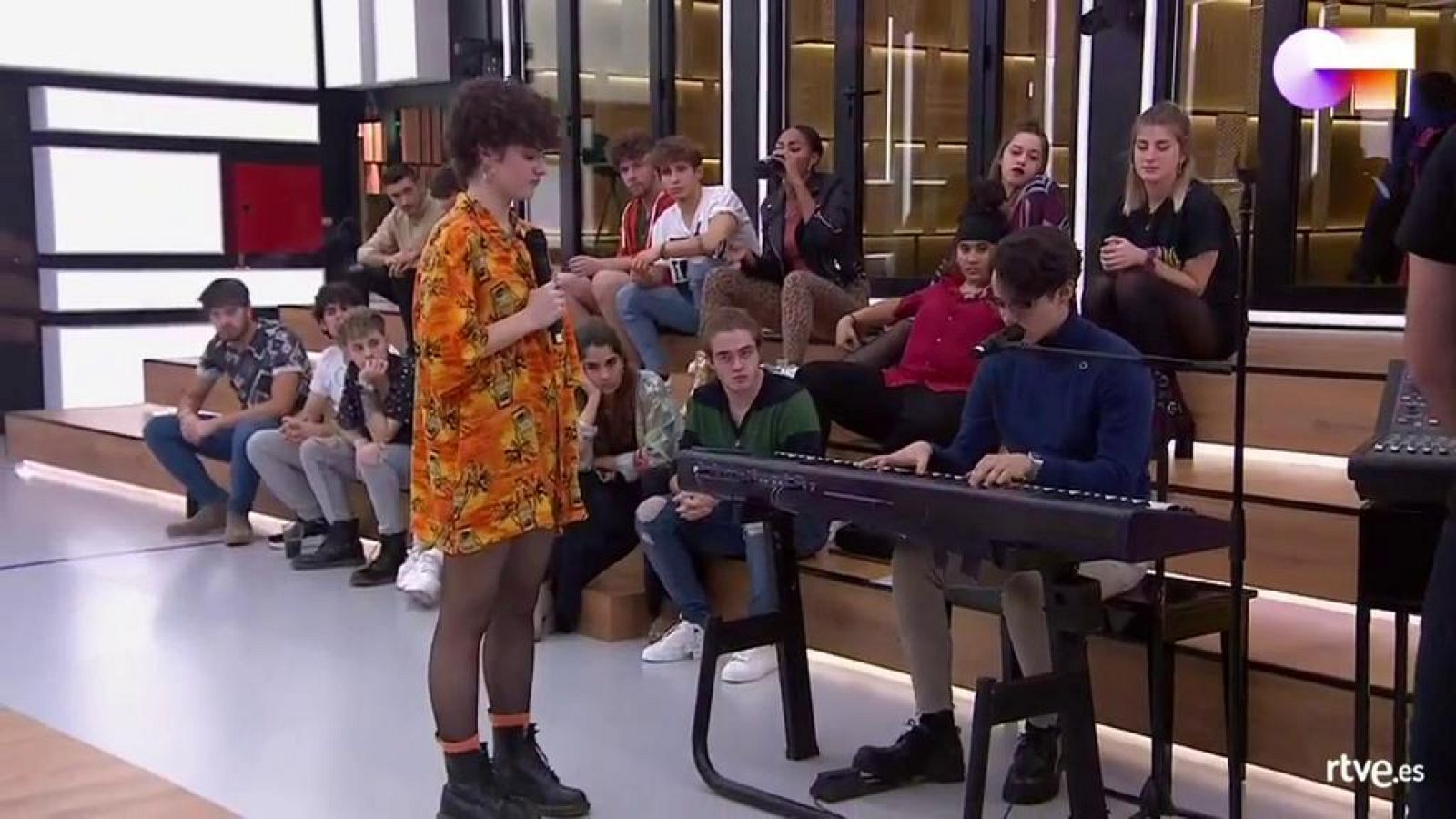 Flavio y Anne han interpretado Another love, de Tom Odell, en el segundo pase de micros de Operación Triunfo 2020