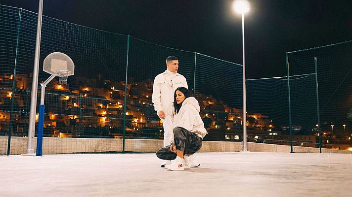  - H Roto y Sofi de la Torre presentan su nuevo tema: "Avísame"