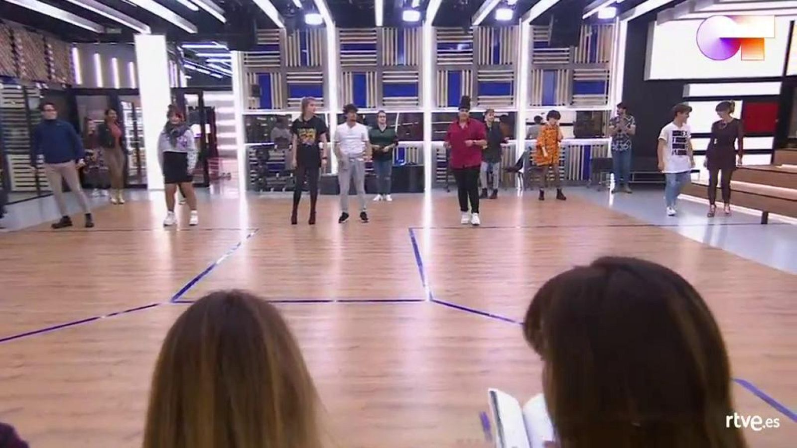 Canción grupal "Medley Marisol" en el segundo pase de micros de Operación Triunfo 2020