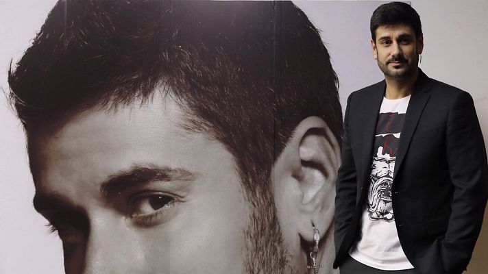 Telediario 1 - Melendi despide en Madrid su gira española 'Mi cubo de Rubik'