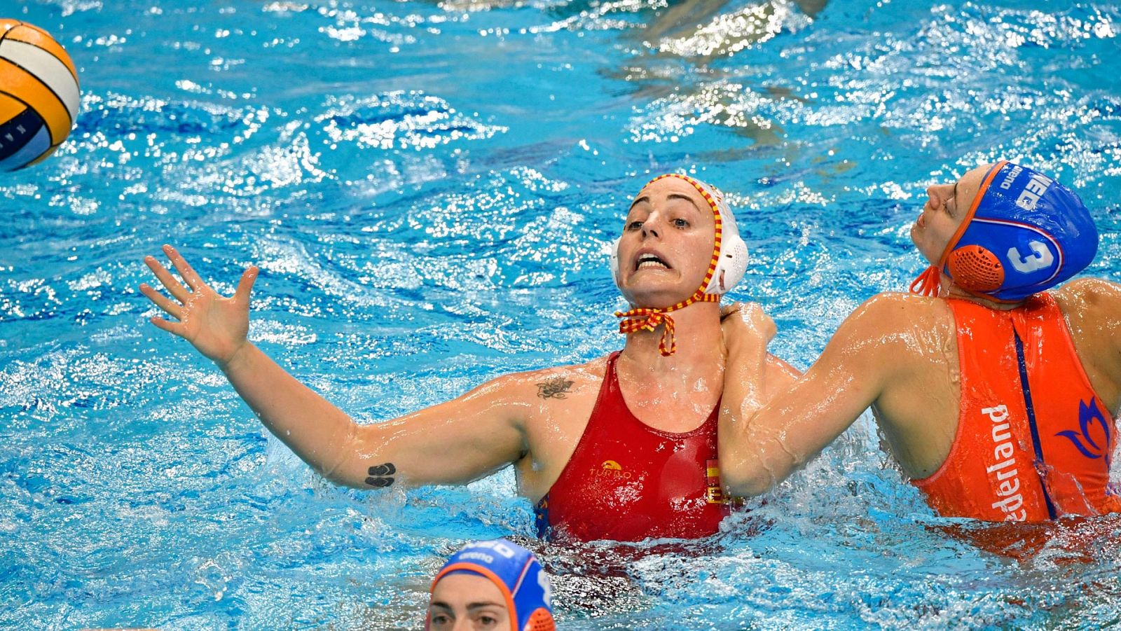 España cae ante Holanda y se medirá a Grecia en cuartos | Ver