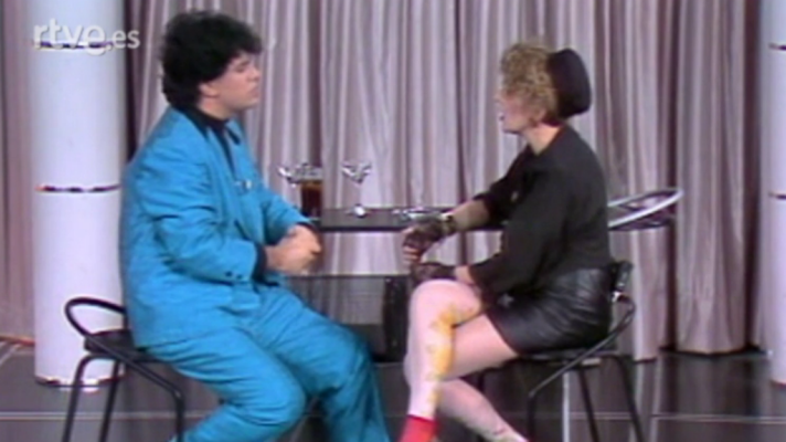 Ahí te quiero ver - Pedro Almodóvar y Grace Jones