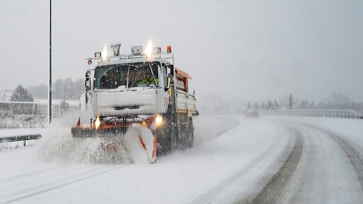 Modo Digital - Los militares colaboran para reabrir las carreteras cortadas en Teruel por el temporal 'Gloria'