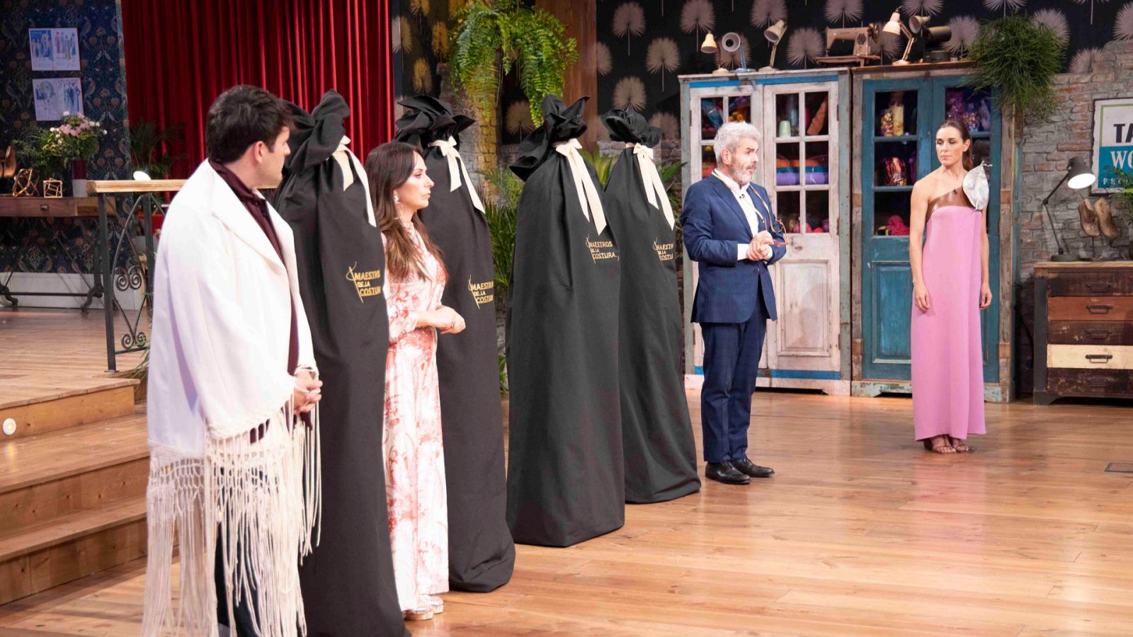 Corazón - 'Maestros de la costura' vuelve a abrir sus puertas en La 1