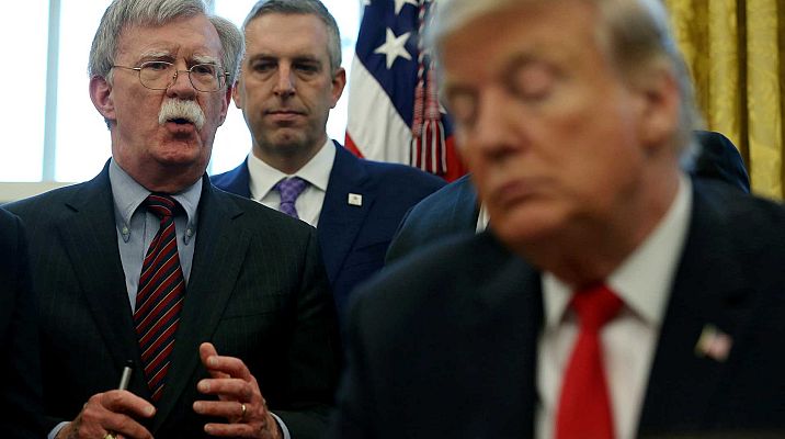 Telediario 1 - Misión: destituir al presidente