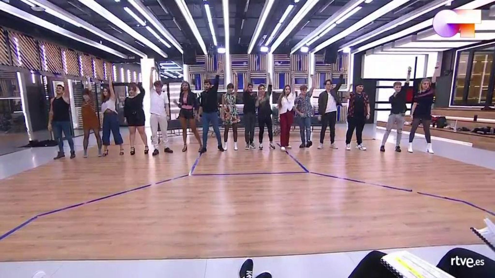 OT 2020 interpretan "I'll be there for you", de The Rembrandts, la canción grupal de la Gala 2 de "Operación Triunfo 2020"