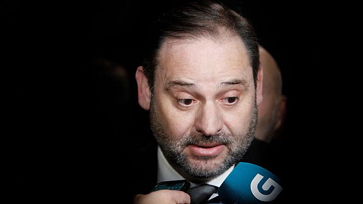 Telediario 1 - Ábalos rechaza dimitir e insiste en que su encuentro con la vicepresidenta de Maduro se limitó a un saludo "forzado"