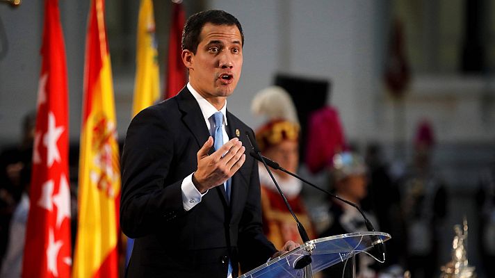 Telediario 1 - La ministra de Exteriores traslada a Guaidó el "pleno respaldo" del Gobierno en su primera visita a España
