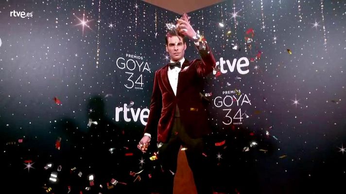 Premios Goya - Jon Kortajarena posa en la cámara glamur