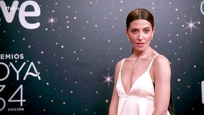 Premios Goya - Brbara Lennie posa en la cmara glamur de los Goya