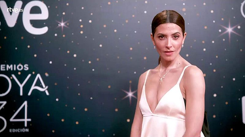 Premios Goya - Bárbara Lennie posa en la cámara glamur de los Goya