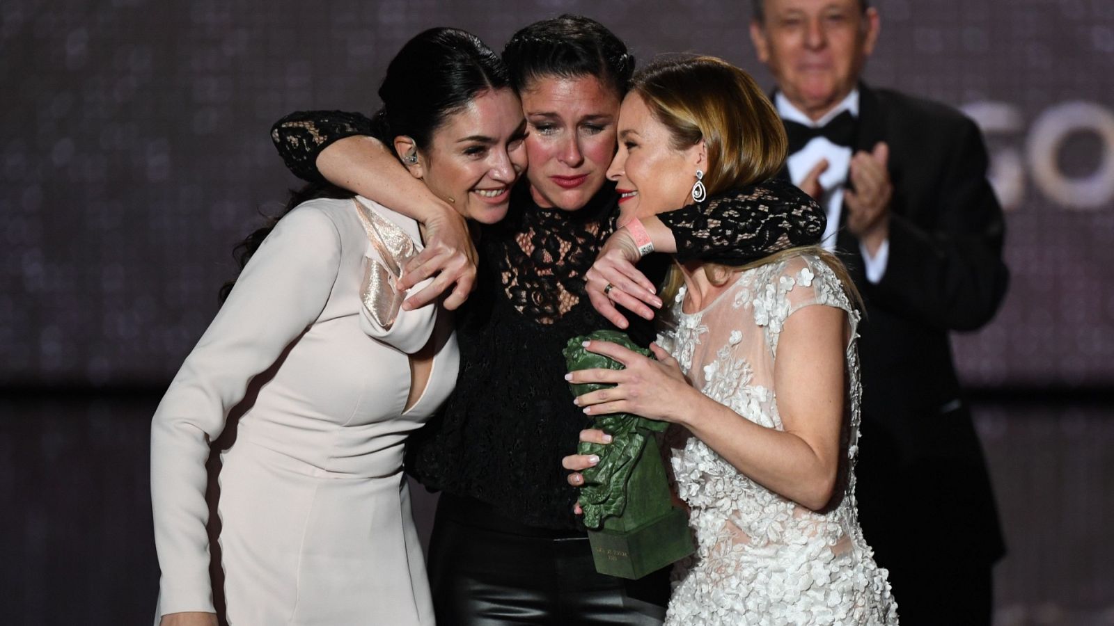 Celia Flores, Tamara Esteve y María Esteve recogen el Goya de Honor a Pepa Flores: "No nos podemos sentir más orgullosas"