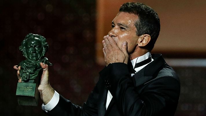 D Corazón - Antonio Banderas triunfa en los Goya