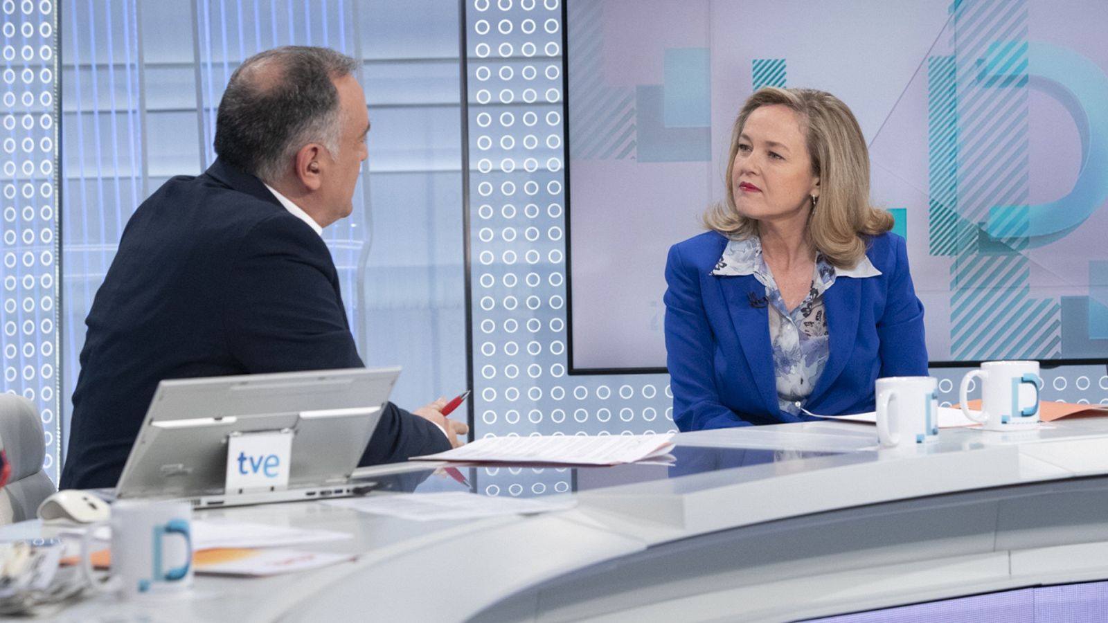 Los desayunos de TVE - Nadia Calviño, ministra de Asuntos Económicos, y Begoña Villacís, Vicealcaldesa de Madrid - ver ahora