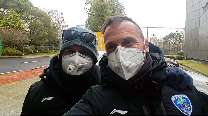 Telediario 1 - Los españoles residentes en Wuhan esperan ser repatriados lo antes posible