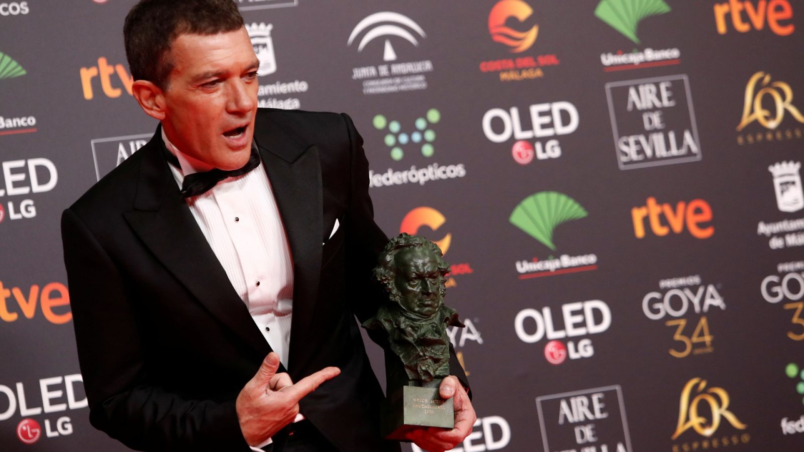 Corazón - Los mejores memes de los Goya 2020