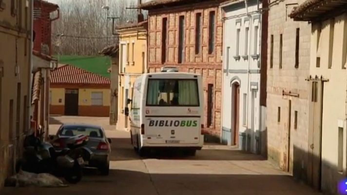  - Los Bibliobuses celebran su día llevando libros a más de 2.000 municipios