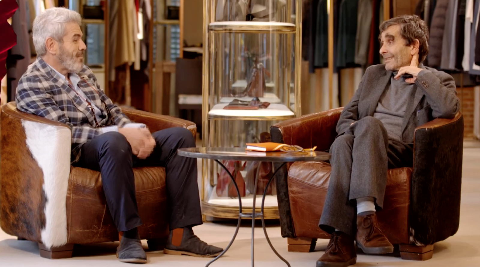 Lorenzo Caprile entrevista a Adolfo Domínguez | Ver