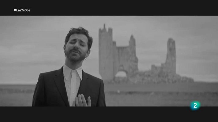 La 2 Noticias - Así suena "Casi tierra" de Vicente Navarro