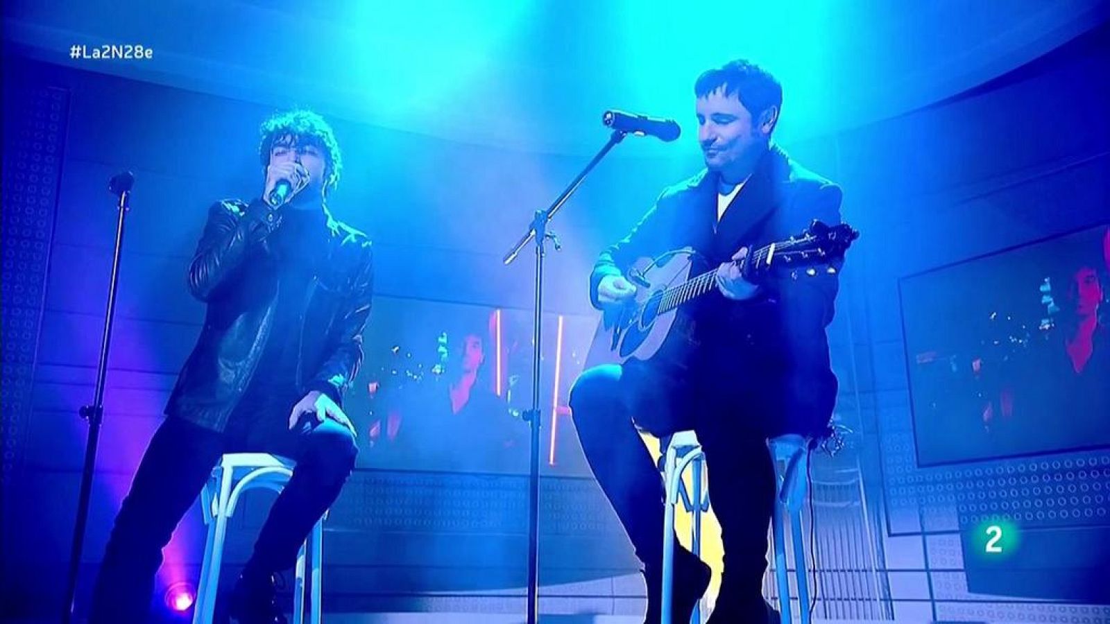 Second interpreta "Mira a la gente" en La 2 Noticias