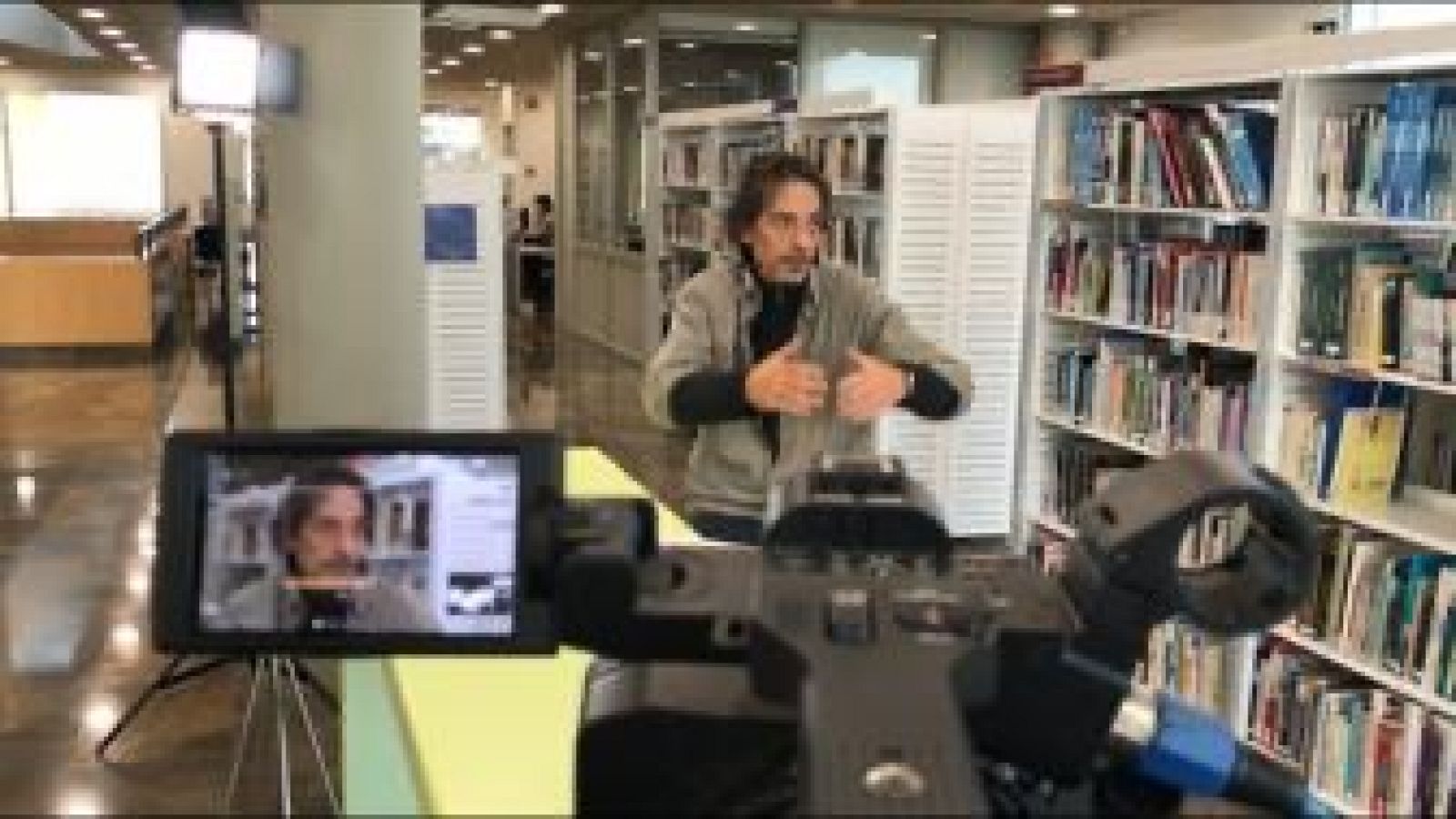 Jorge de los Santos analiza la idea de ser uno mismo