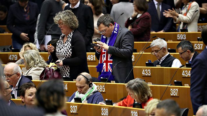 Telediario 1 - Los eurodiputados británicos se despiden del Parlamento Europeo ante el 'Brexit'