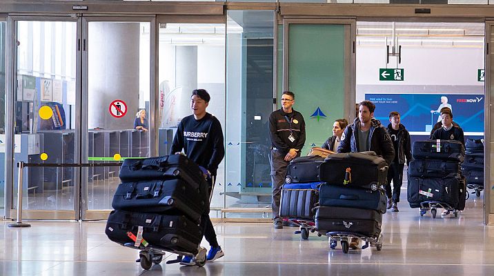 Telediario 1 - Los futbolistas chinos de Wuhan llegan a España sin síntomas