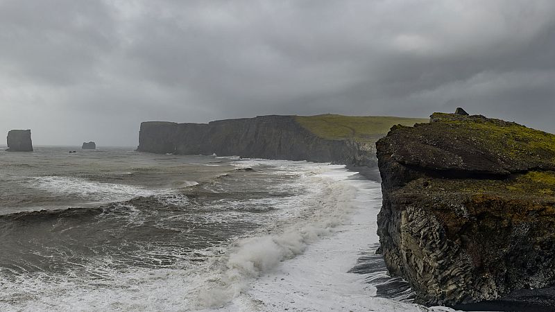 En Galicia, viento fuerte en el litoral y lluvias moderadas y persistentes en el oeste - ver ahora