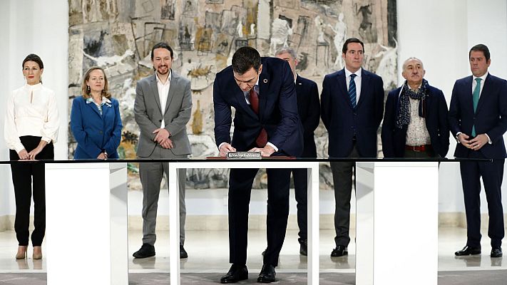 Informativo 24h - Firma en la Moncloa de la subida del salario mínimo