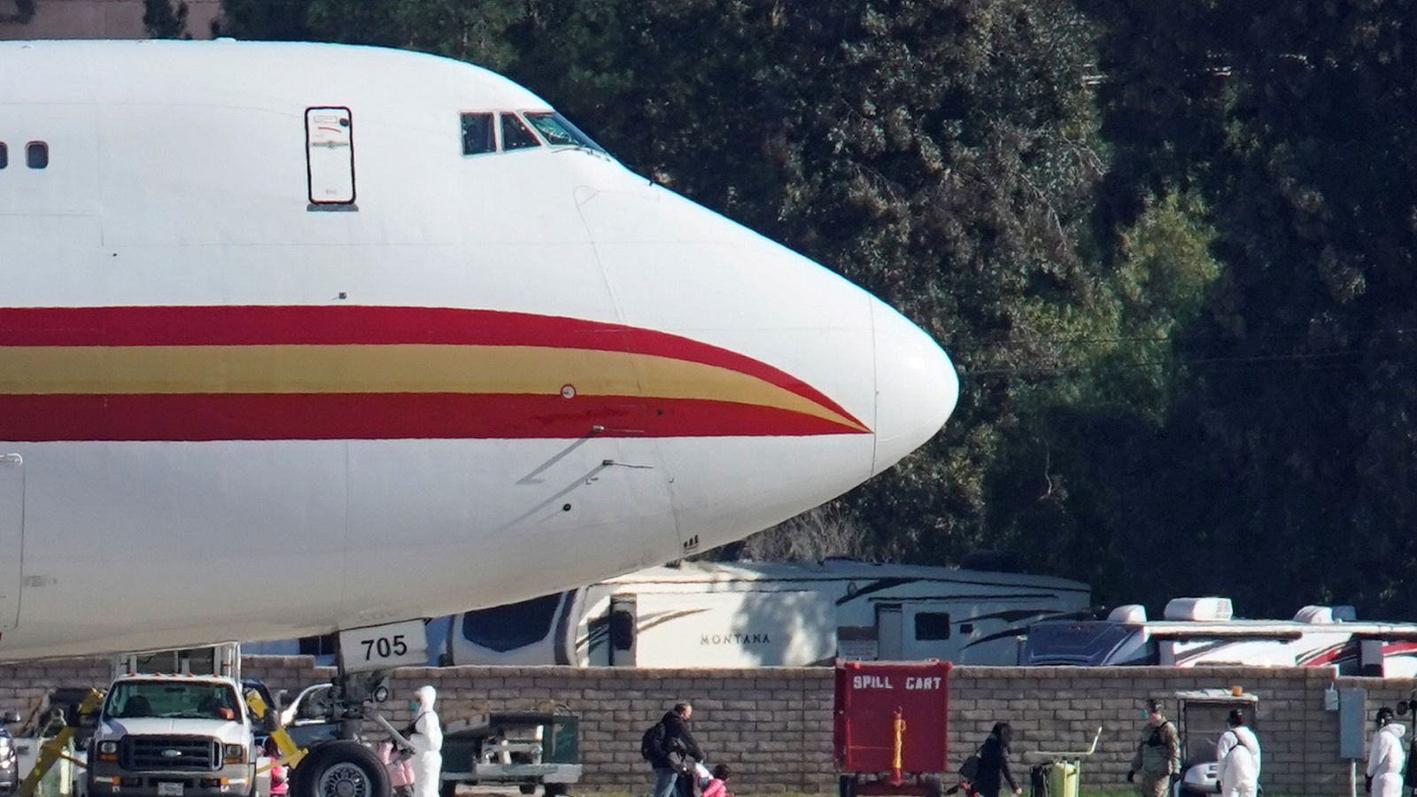 Los españoles atrapados en Wuhan volarán esta madrugada a Madrid en un avión fletado