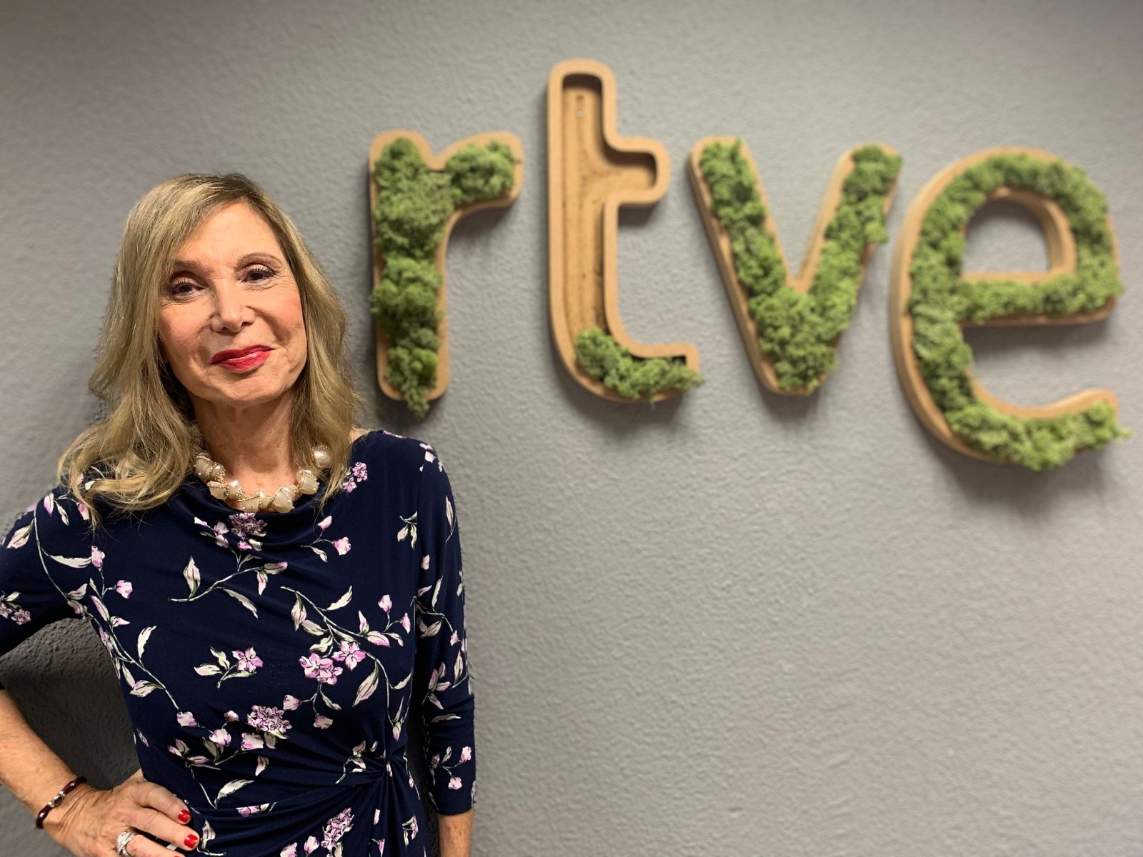 Pilar Eyre nos presenta su última novela 'Un perfecto caballero'