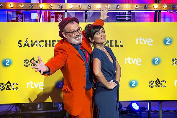 A partir de hoy - Así es 'Sánchez y Carbonell', el nuevo 'late night' de La 2