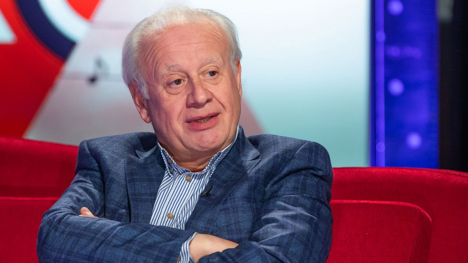 Atención obras - "La fiesta del chivo": Dios en el cielo y Echanove en la tierra - ver ahora