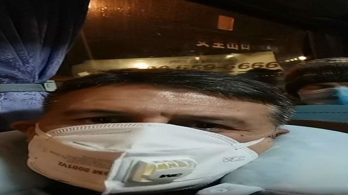 Modo Digital - Los repatriados españoles se dirigen hacia el aeropuerto